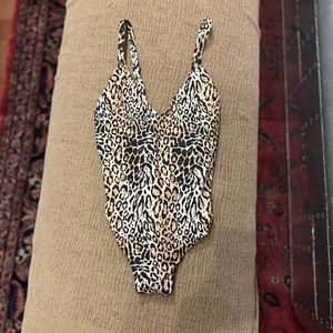 NEW Melissa Odabash leopard one piece swimsuit